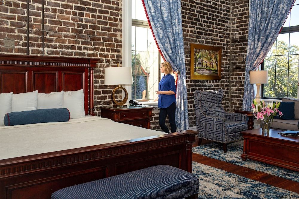 East Bay Inn, Historic Inns of Savannah Collection