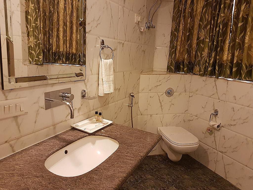 Le Seasons Superior Double or Twin Room 5