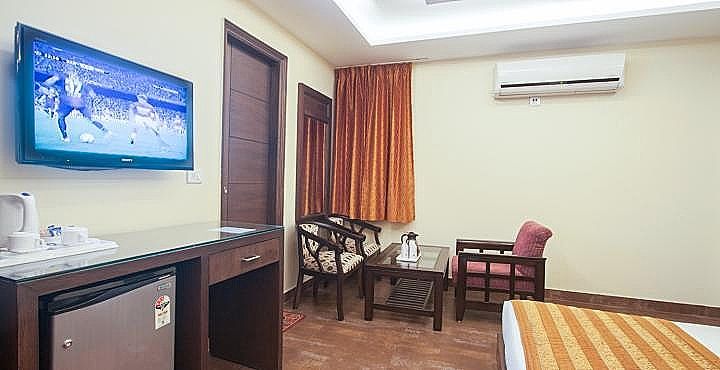 Le Seasons Superior Double or Twin Room 12