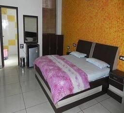 undefined Hotel A Square Continental 2