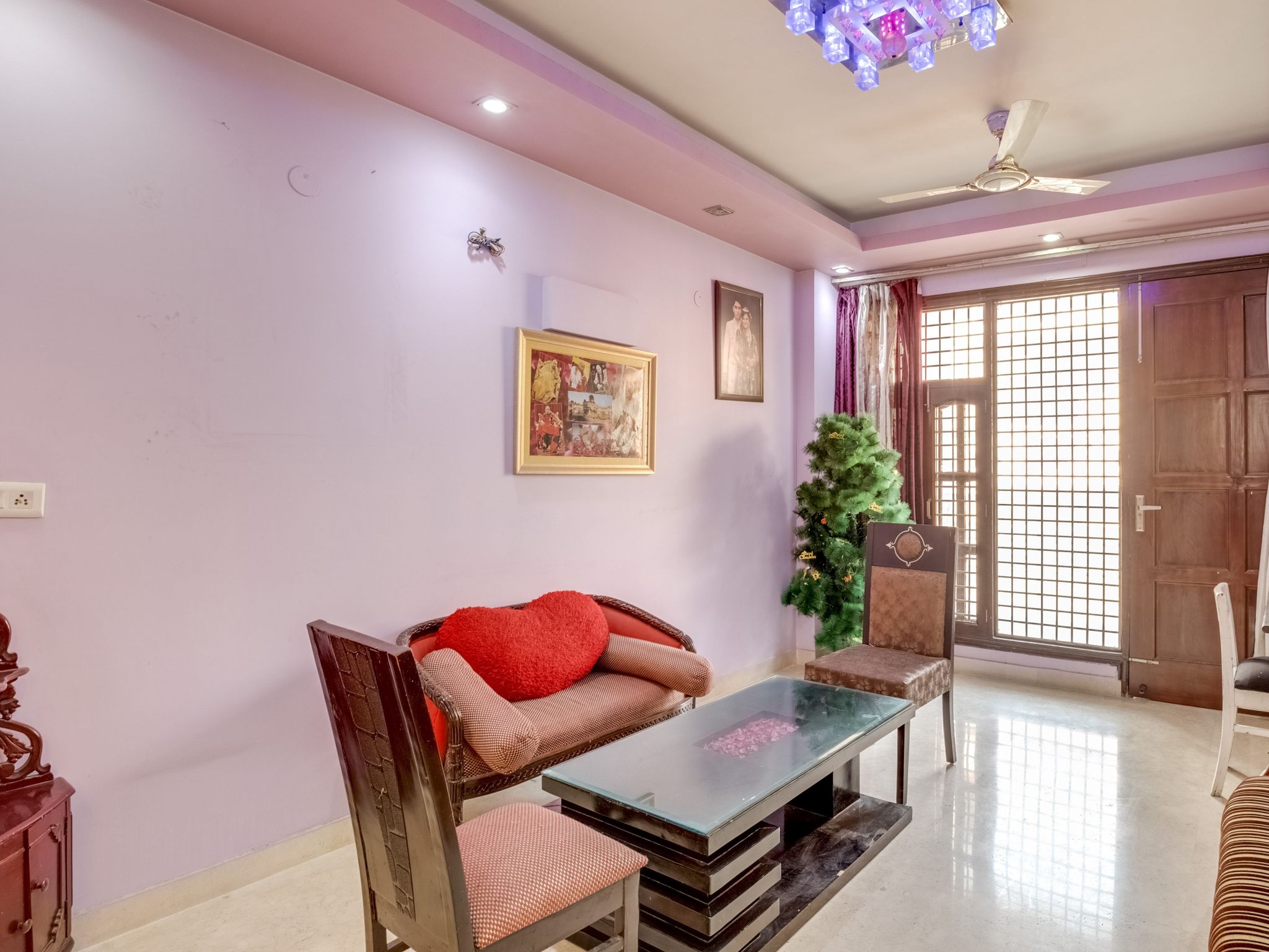 undefined The Royal Nest 2