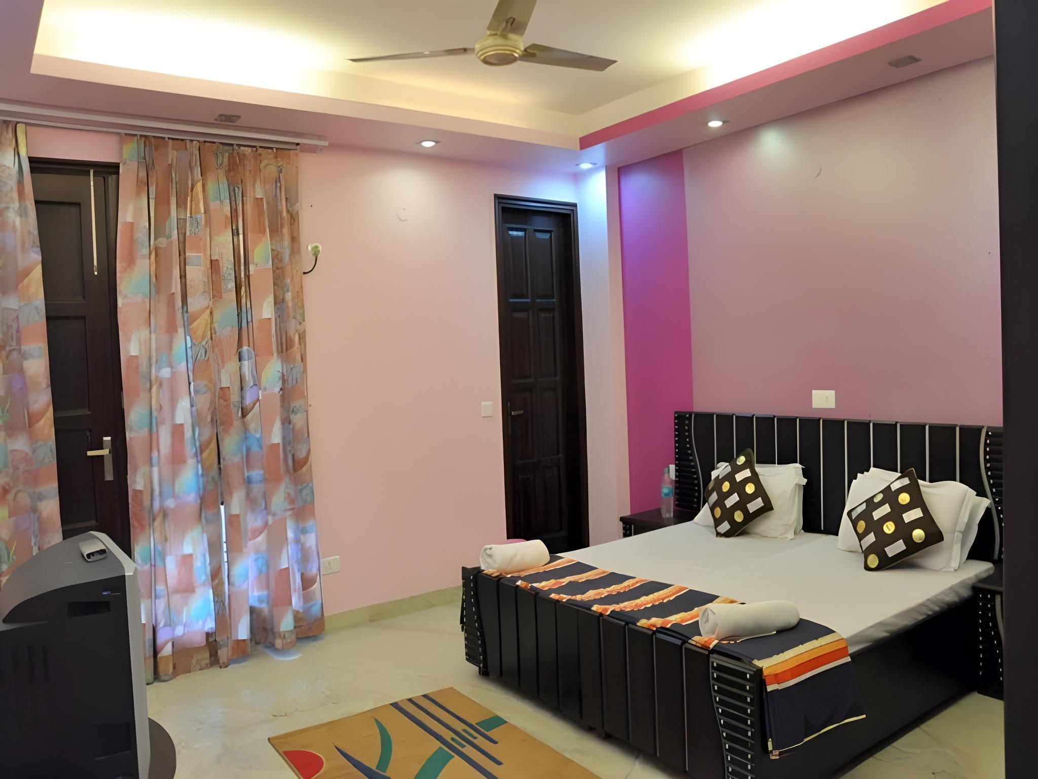 undefined The Royal Nest 8