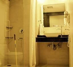 undefined Twin Bed AC Private Room with Ensuite Bathroom at Stops Delhi 6