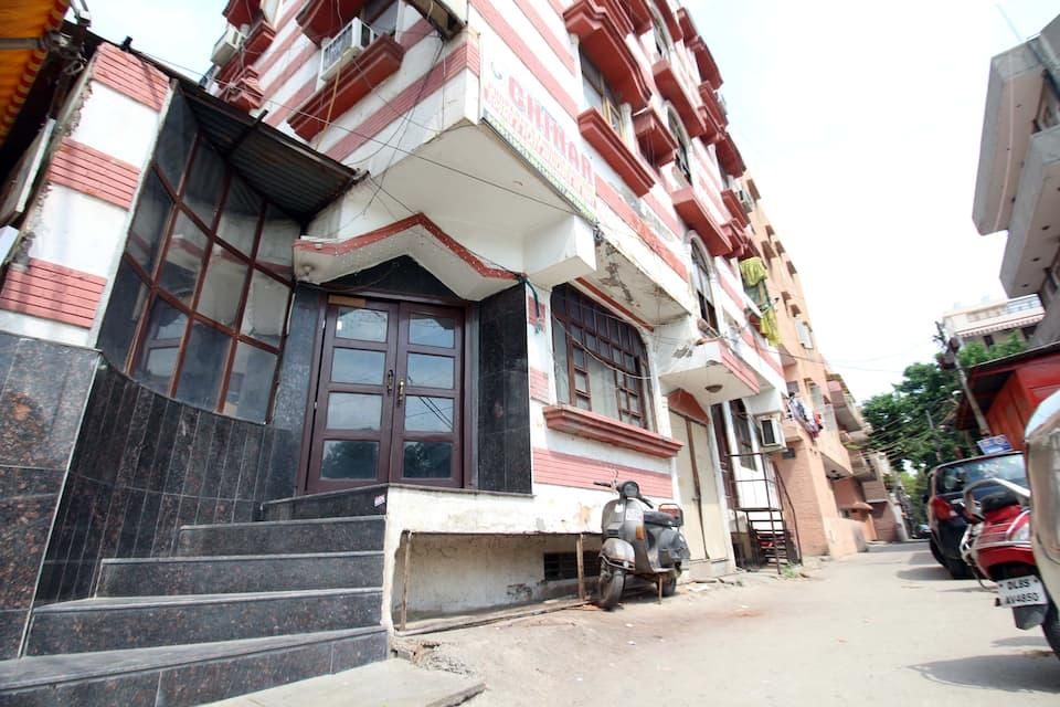 undefined Chinar Hunson 3