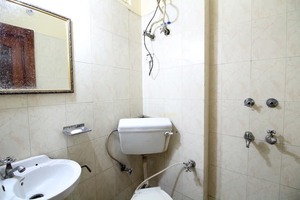 undefined Chinar Hunson 10