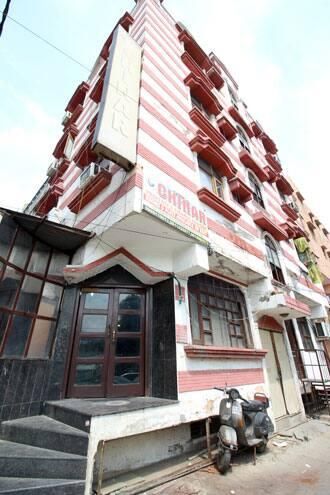 undefined Chinar Hunson 7