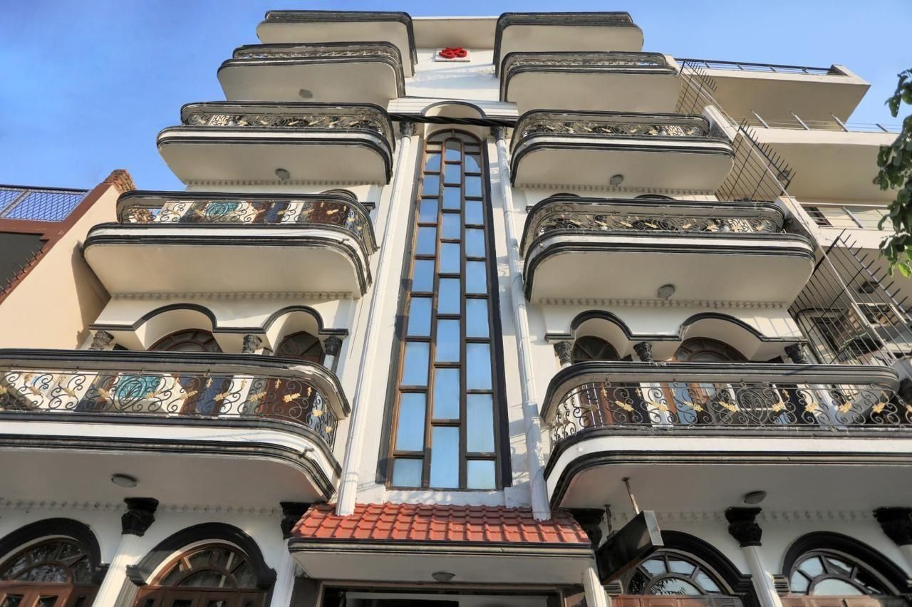 undefined Hotel Om Plaza