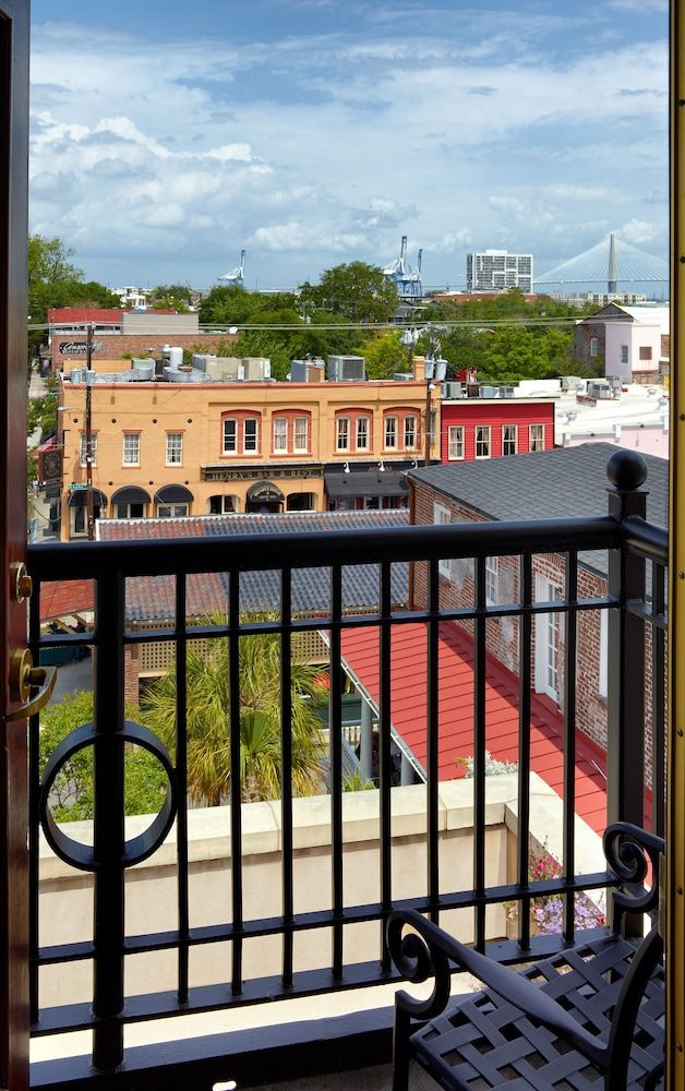 French Quarter Inn Grand Suite, Balcony (Market View) 2