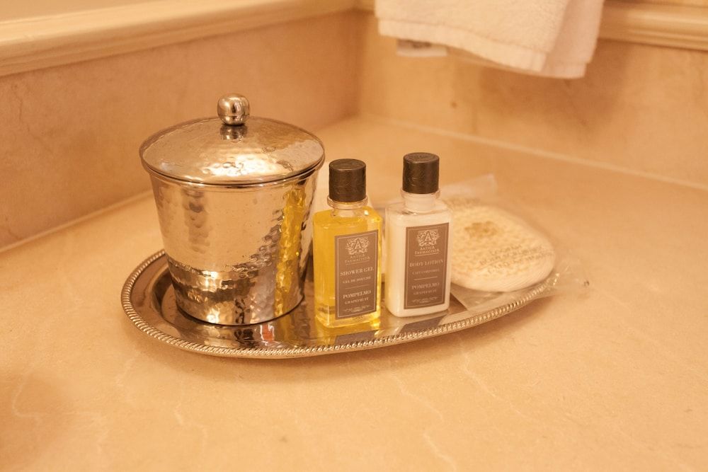 Wentworth Mansion Deluxe Room, 1 King Bed 3