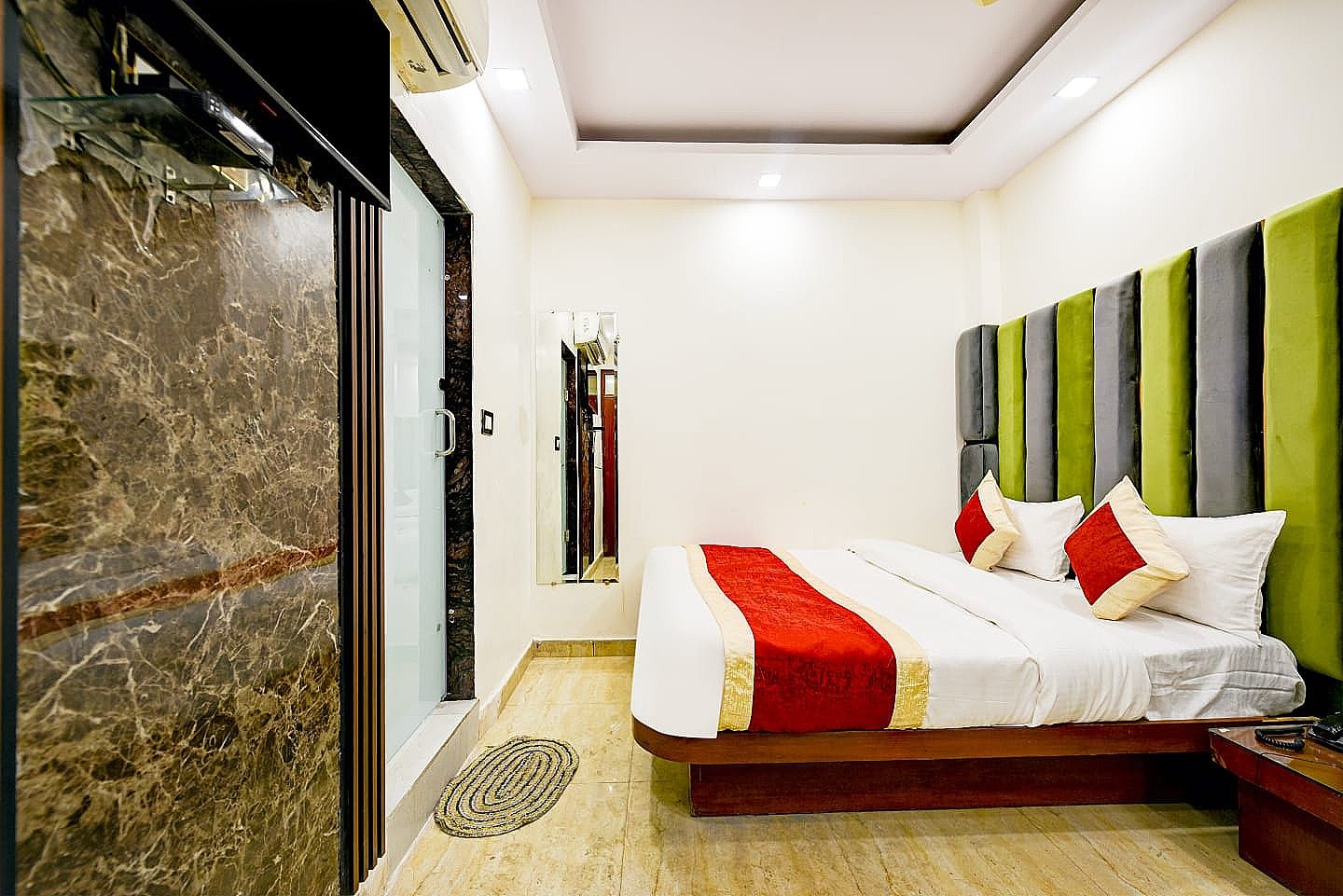 Deluxe Room With- Free WIFI