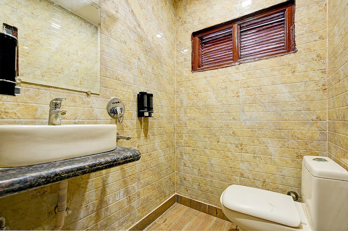 Deluxe Room With- Free WIFI