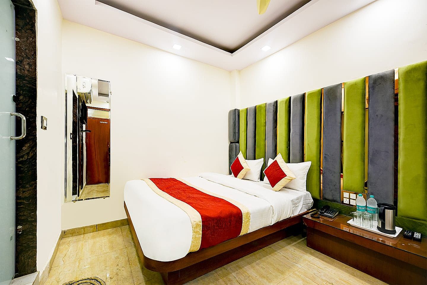 Deluxe Room With AC - Free WIFI