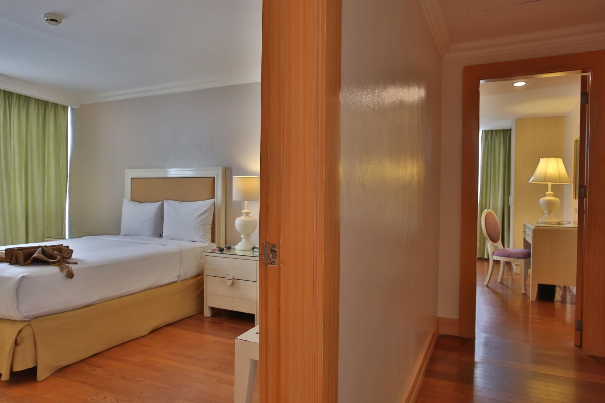 2 Bedroom Executive Suite, Corner room