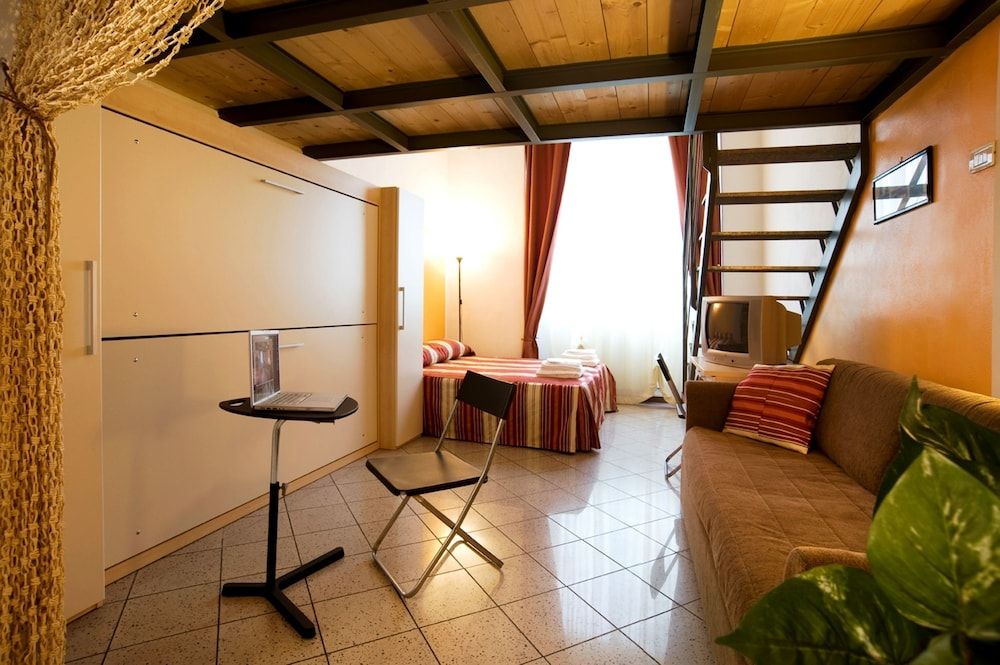 City Residence Milano 2 levels Apartment, 1 Bedroom - ID5 4