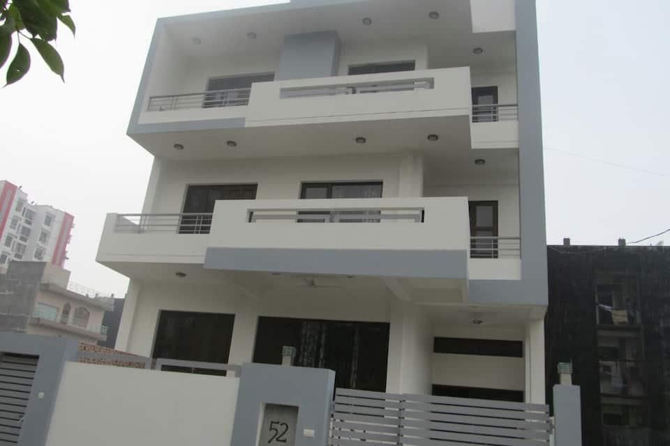 undefined Arcade Inn