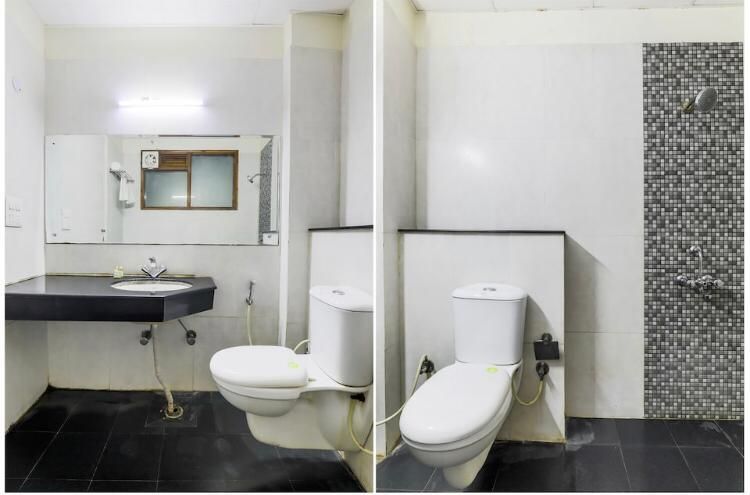 Pantao Stays Noida Deluxe Room 12