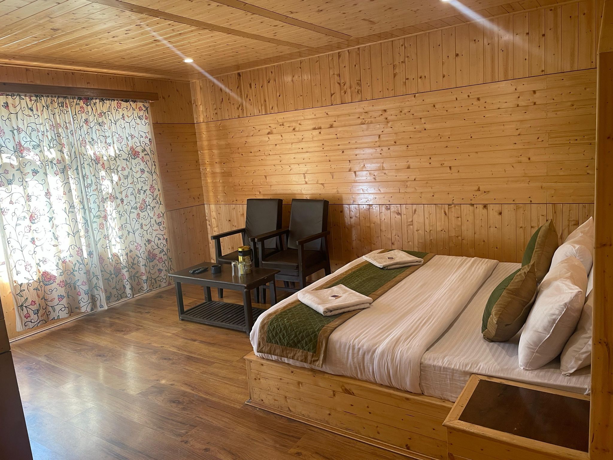 Pine Palace Resorts Pahalgam