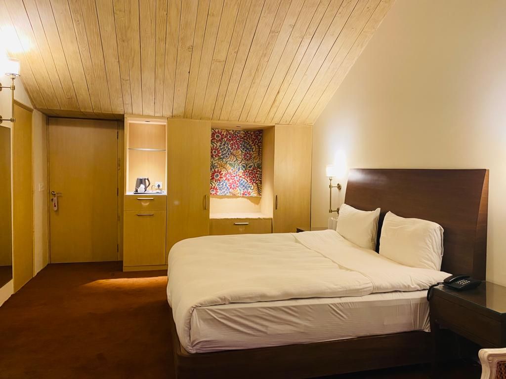 WoodStock Hotel Superior Room 3