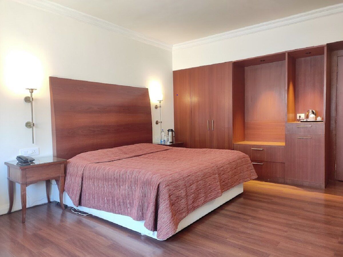 WoodStock Hotel Superior Room 4