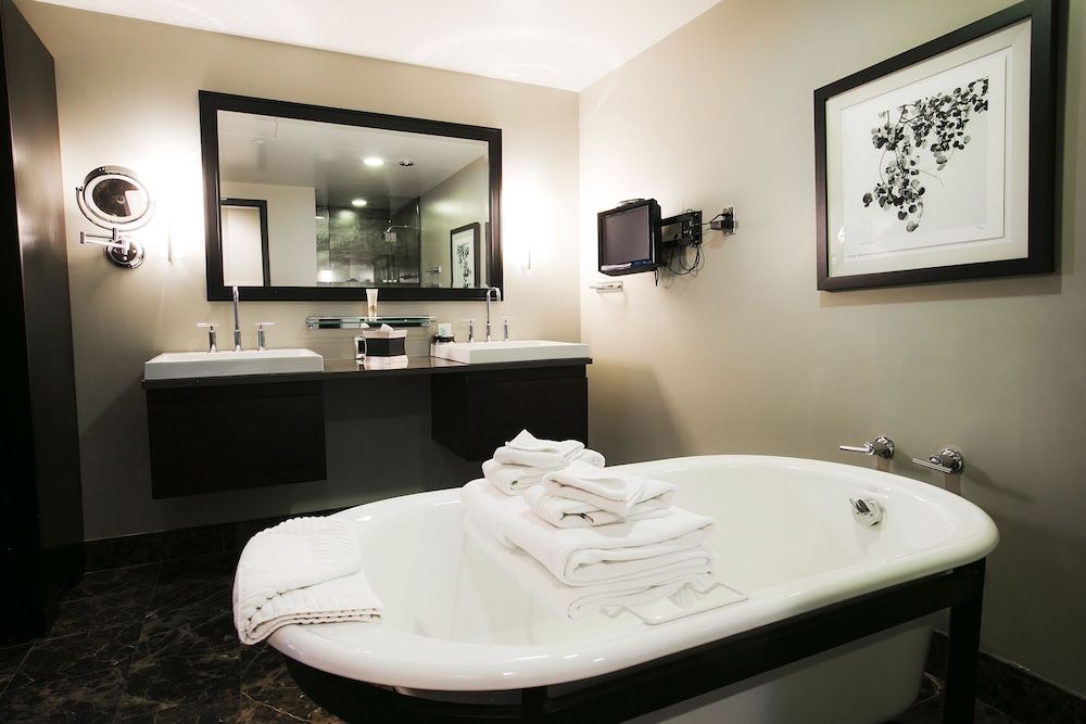 Main & SKY Junior Penthouse, 3 Bedrooms, Hot Tub 3