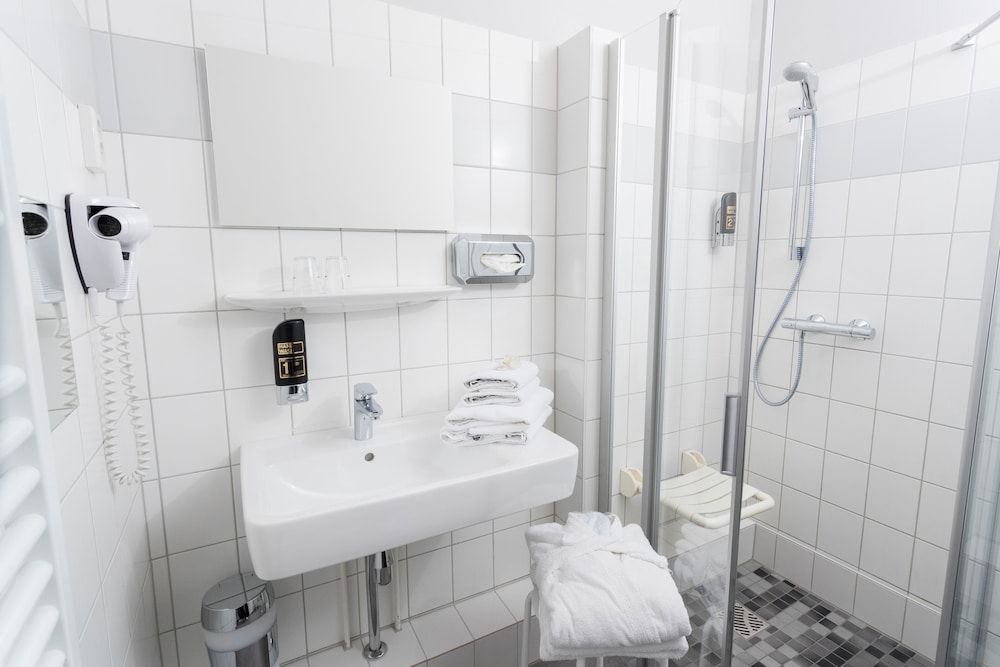 Hotel am Schlosspark Family Room 5