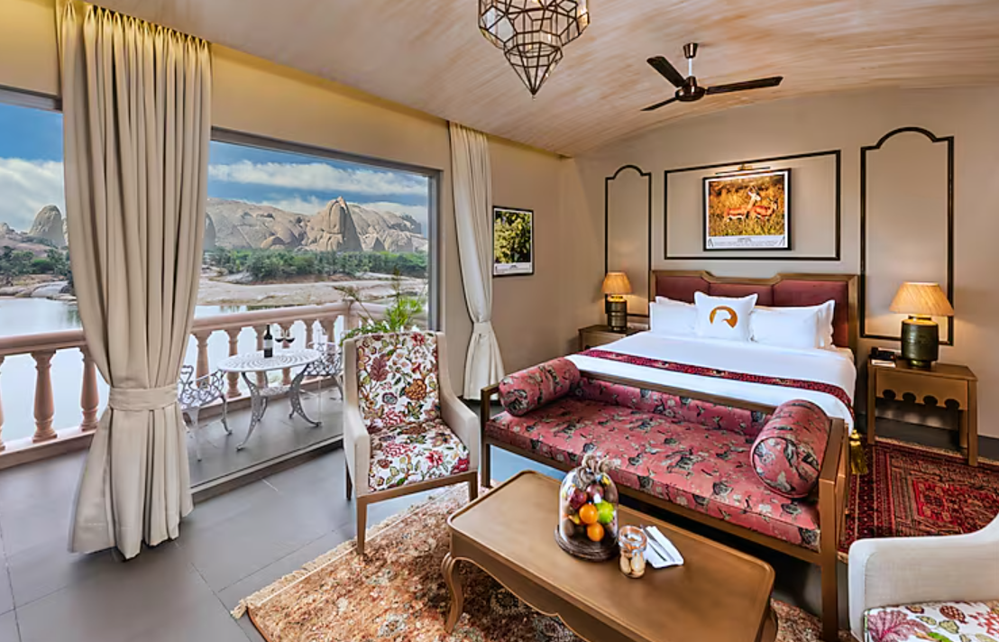 Lake View Room