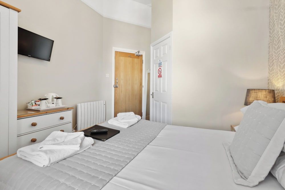 Beach Front Guest House Double Room 2