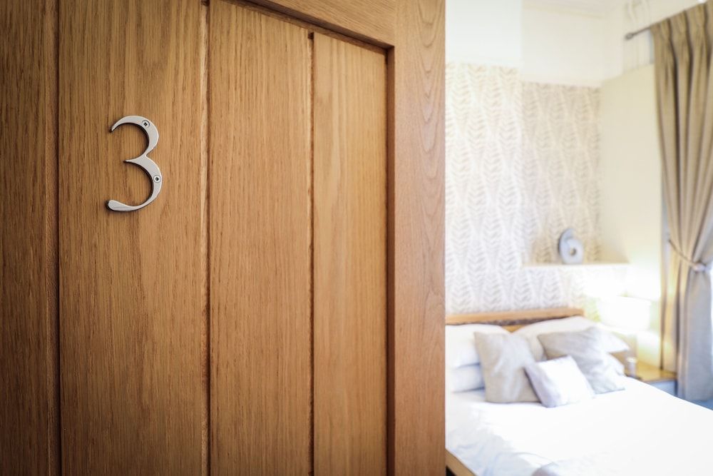 Beach Front Guest House Double Room 9