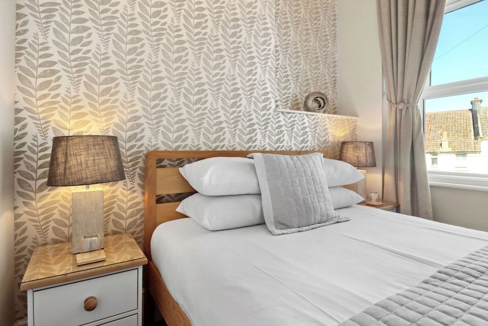 Beach Front Guest House Double Room 3