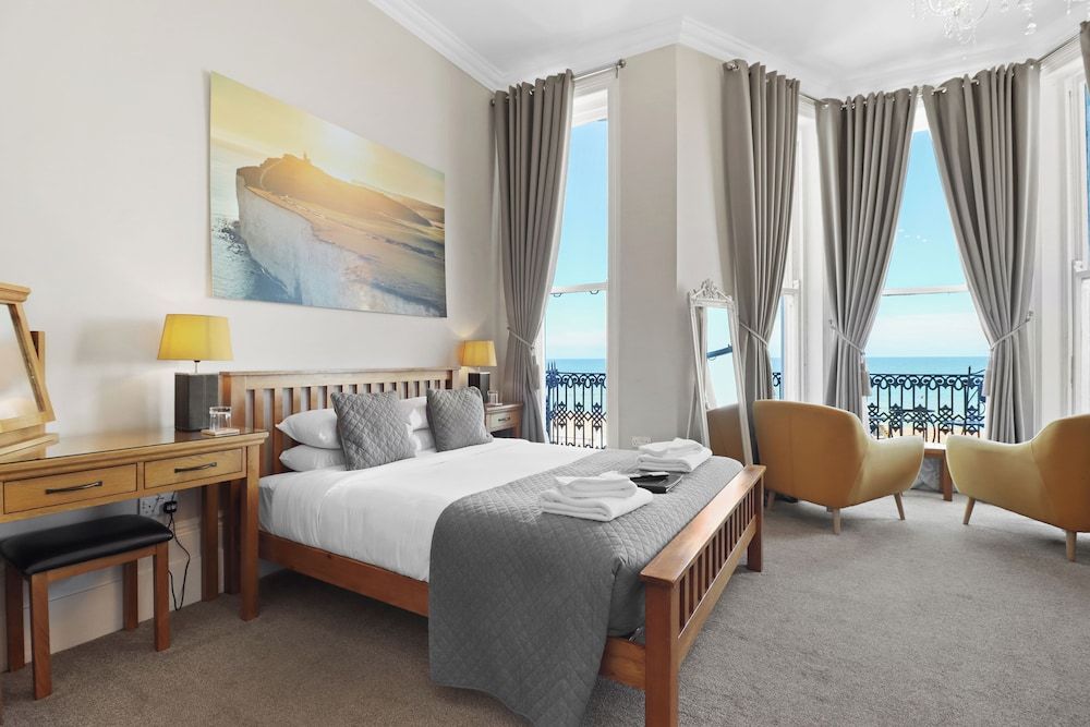 Beach Front Guest House Superior Suite, Sea View (King bed, first floor)