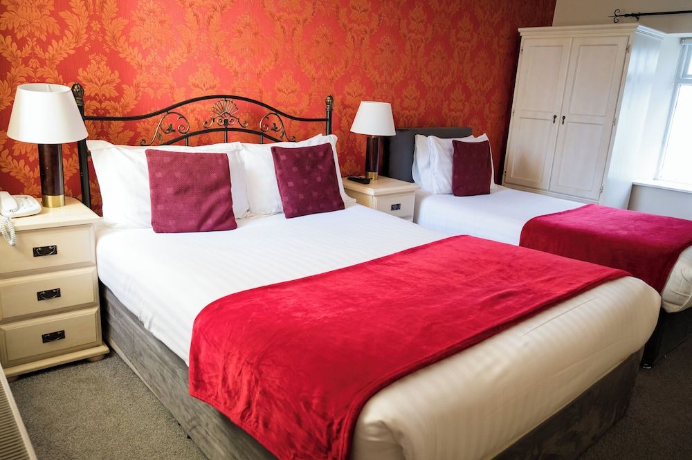 Standard Triple Room, Ensuite (Courtyard)