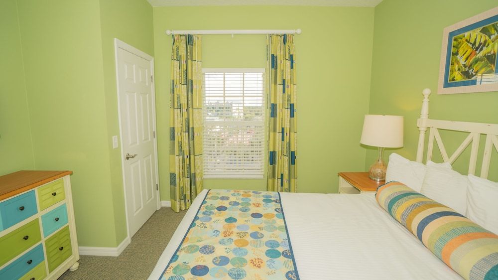 undefined Barefoot Suites 8