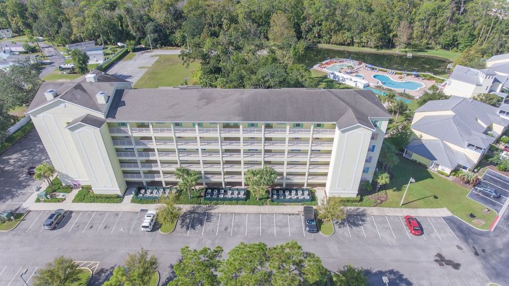 undefined Barefoot Suites 5