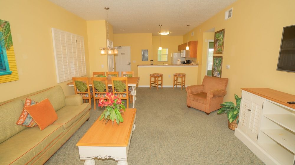 undefined Barefoot Suites