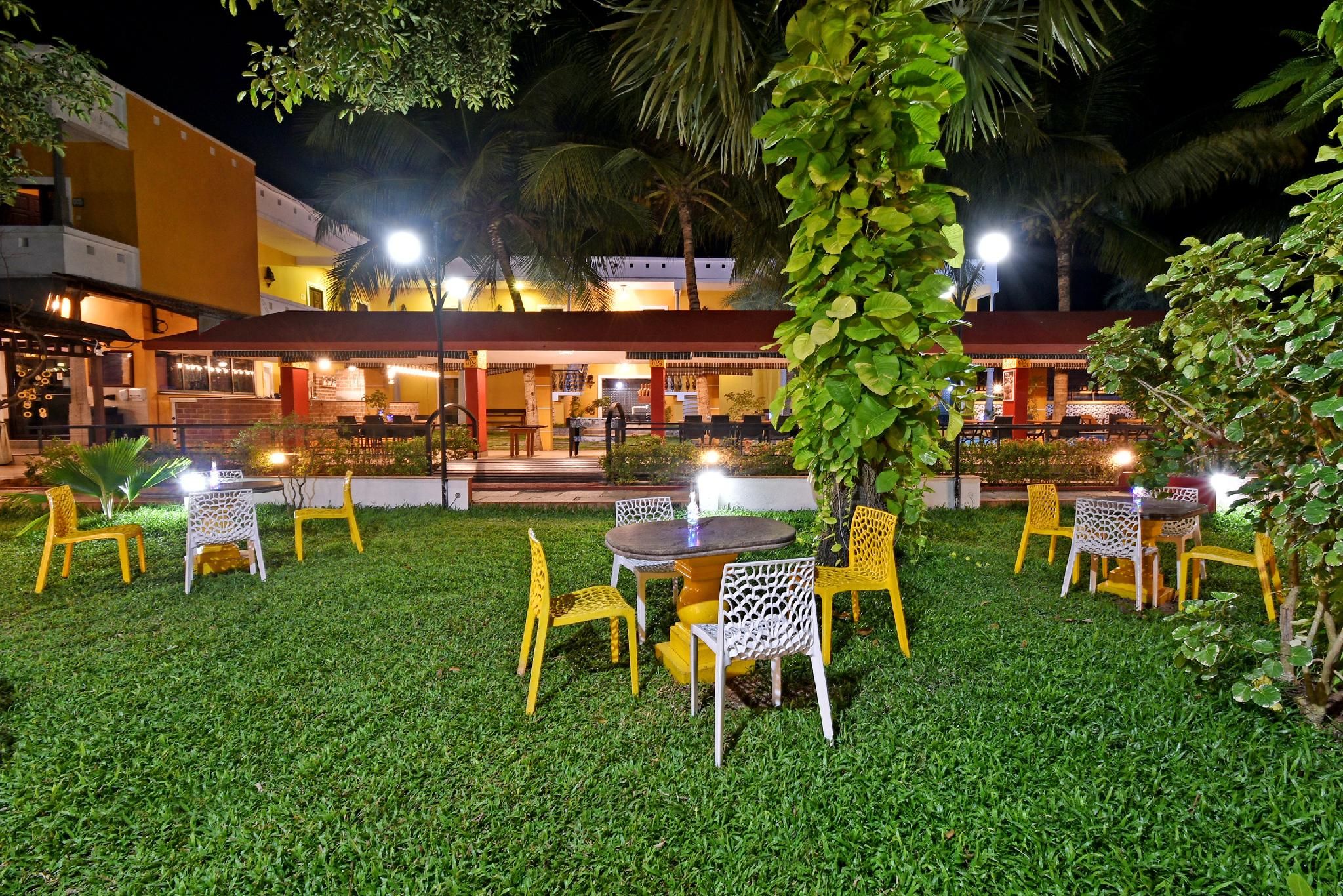 undefined Poppys Olive de' Villa 2