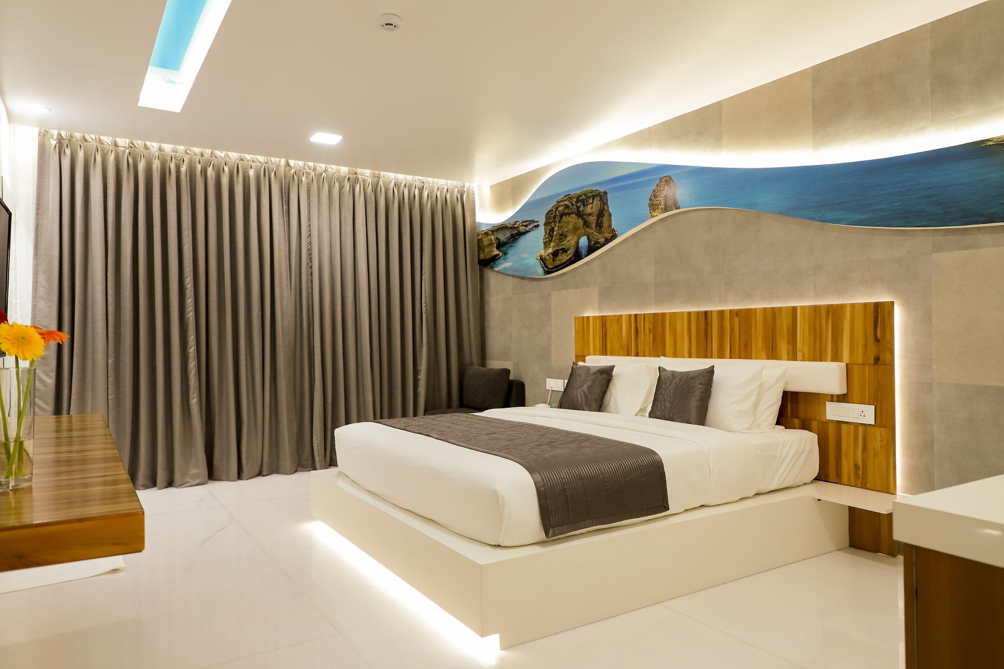 Deluxe Room AC