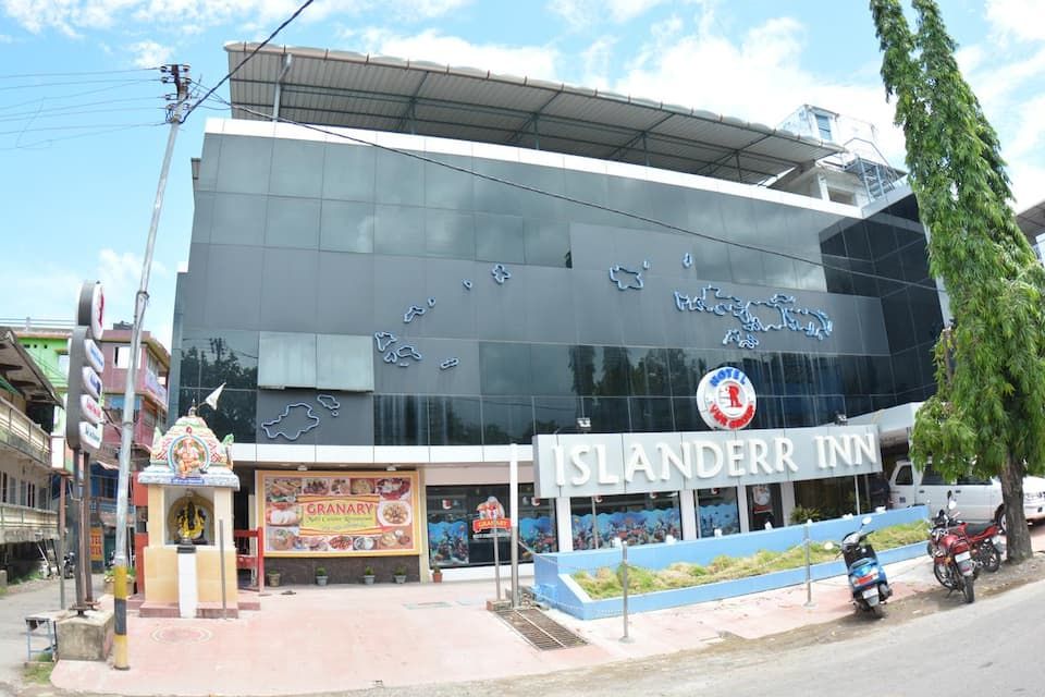 undefined Hotel Islander Inn