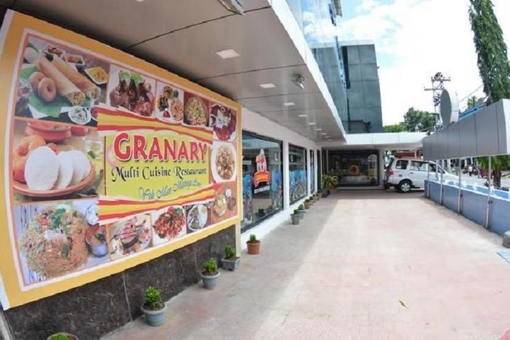 undefined Hotel Islander Inn 10