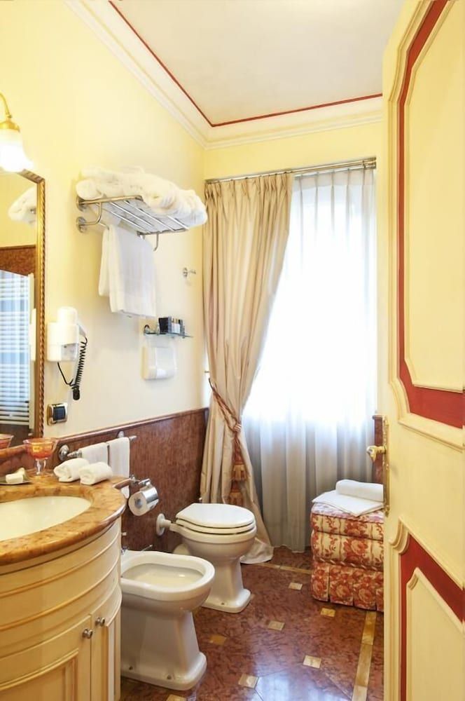 undefined Petit Palais Hotel De Charme 9