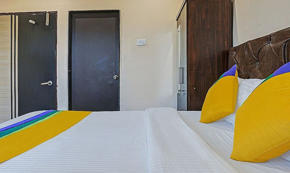 Itsy Hotels Punest Standard Double Room 12