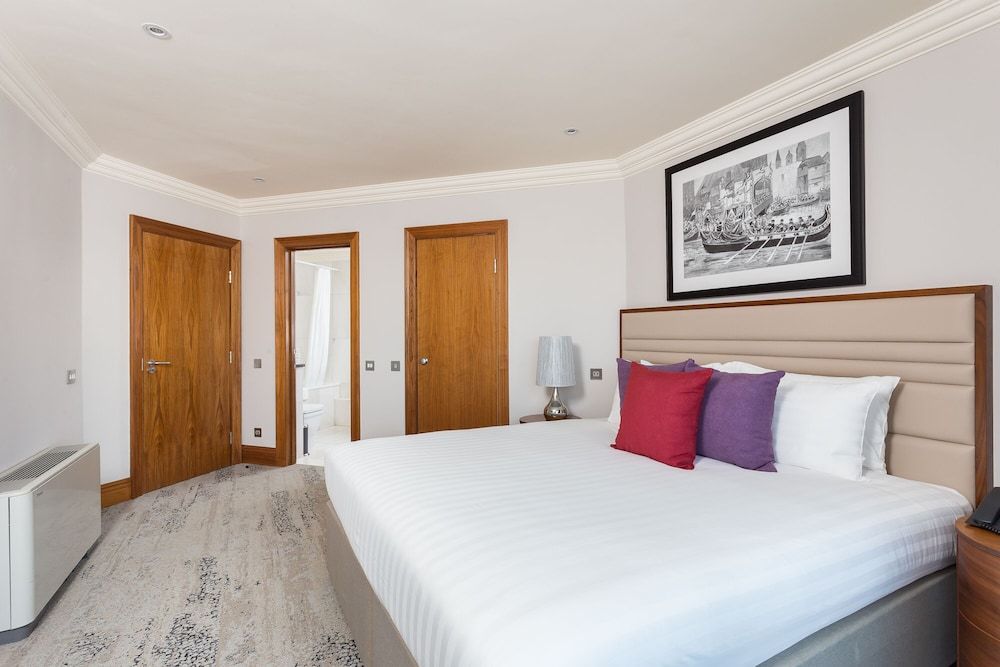 Sanctum London Maida Vale Deluxe Apartment, 2 Bedrooms 5