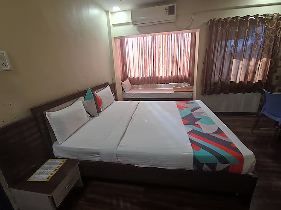 Deluxe AC Room