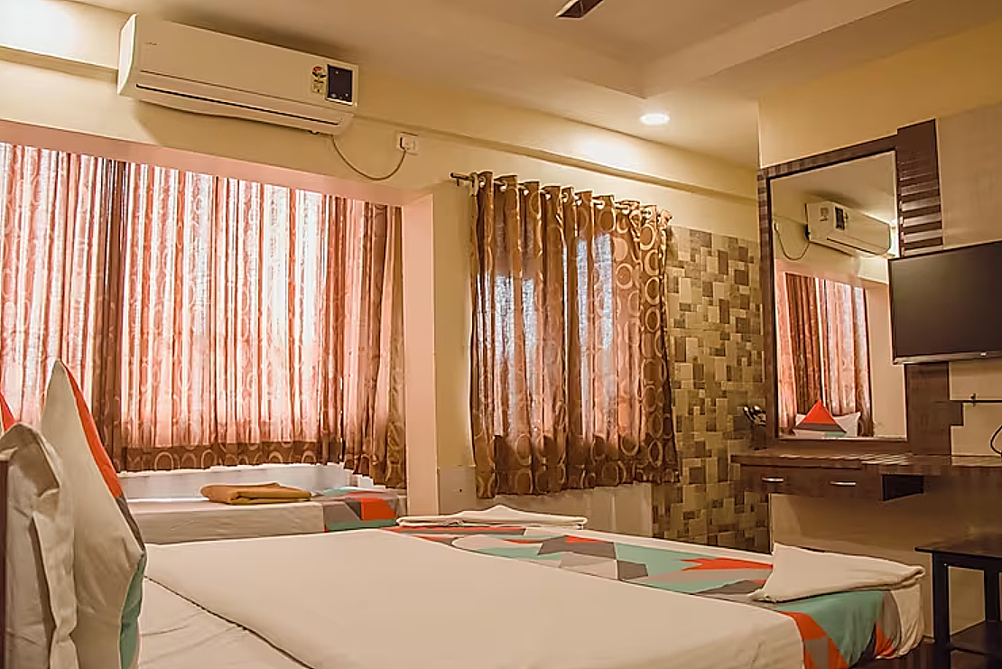 Deluxe AC Room