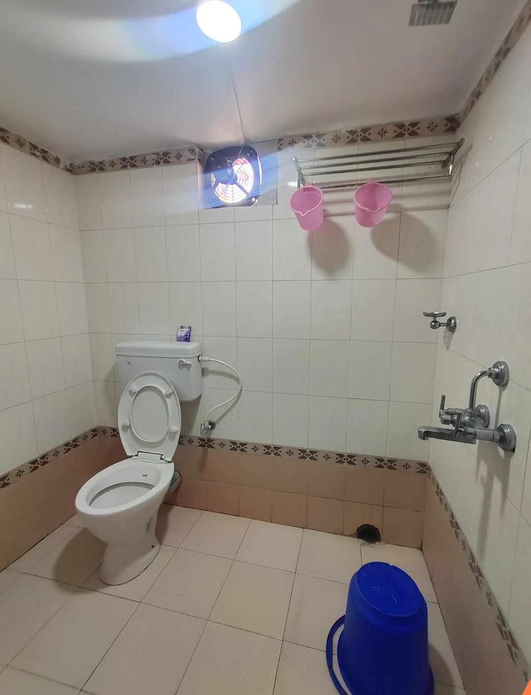 Super Deluxe Premium 3 Bed AC Room