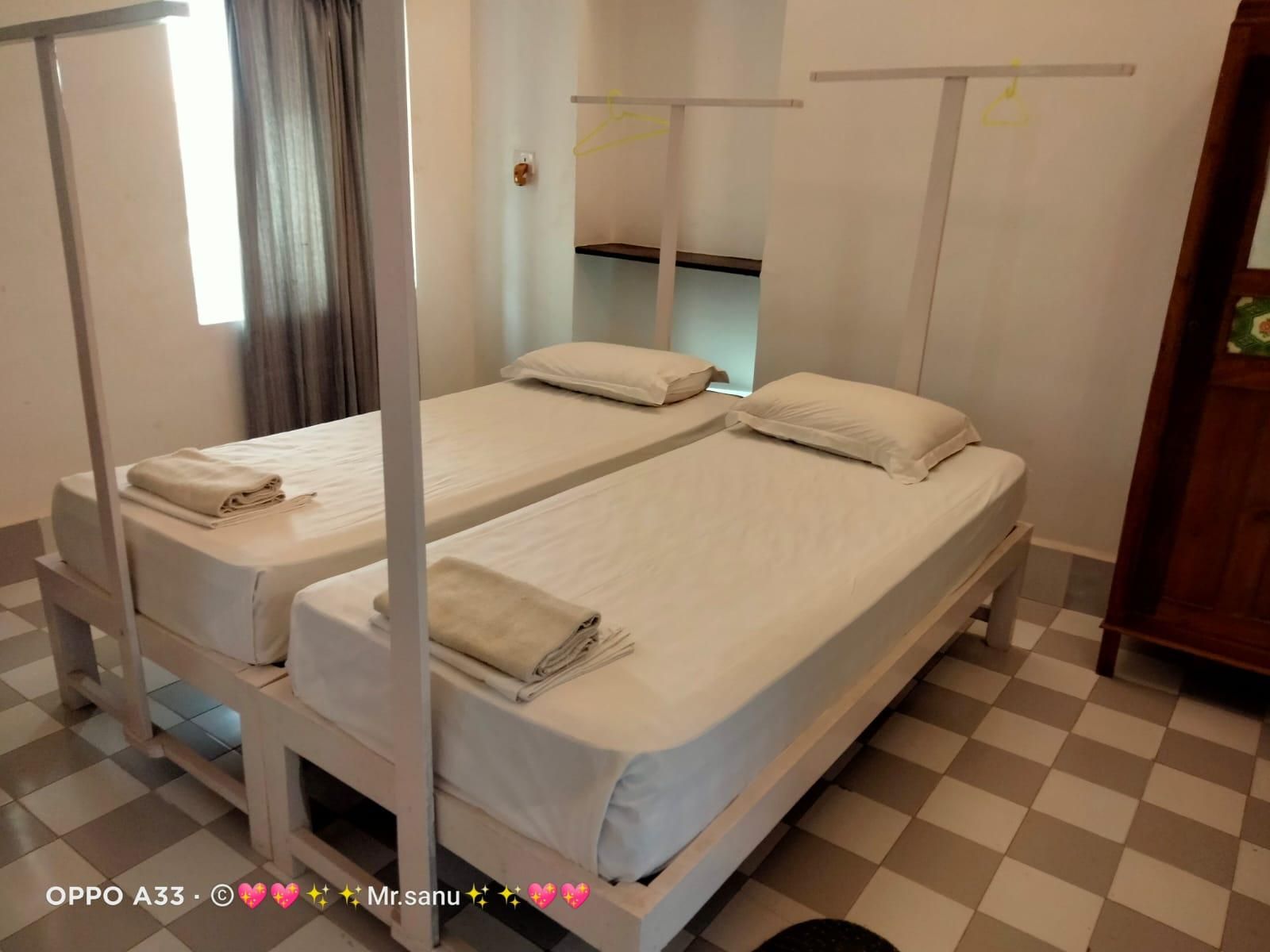 Standard Room Shared Bathroom