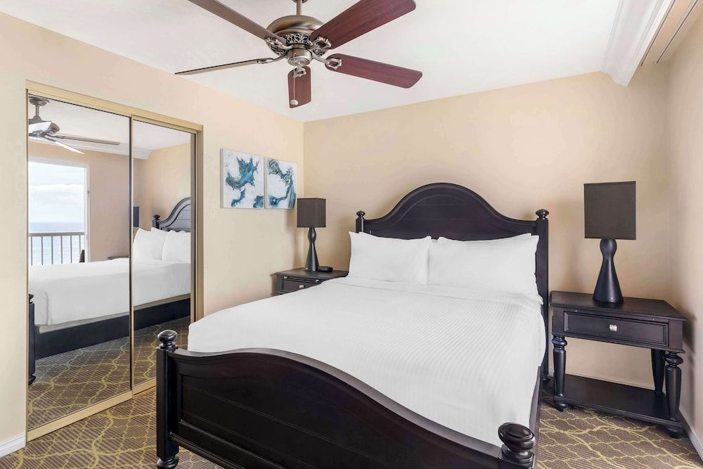 Hilton Vacation Club Ka'anapali Beach Maui 2 Bedroom 1 King 2 Twins Suite with Balcony