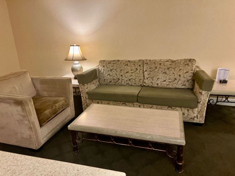 Jockey Resort Suites Center Strip Deluxe Suite, 1 Bedroom 11