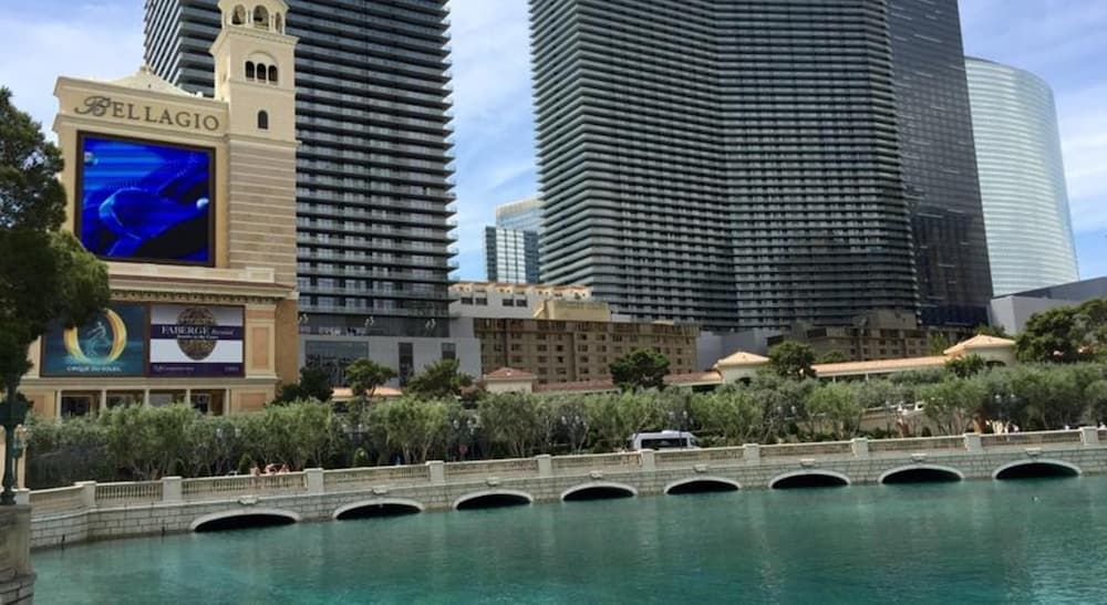 undefined Jockey Resort Suites Center Strip 4