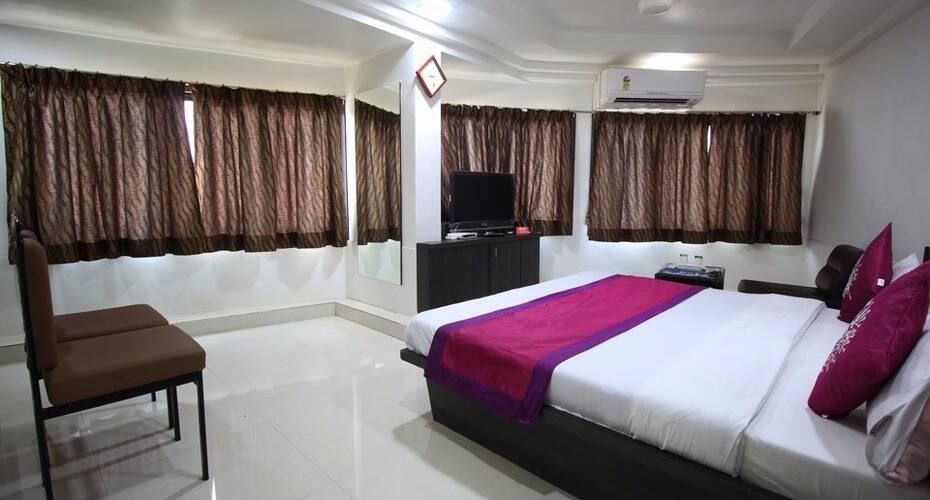 undefined Nova Hotel Cross Road 8