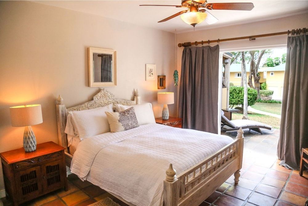 Superior Room, 1 Queen Bed, Terrace, Garden View